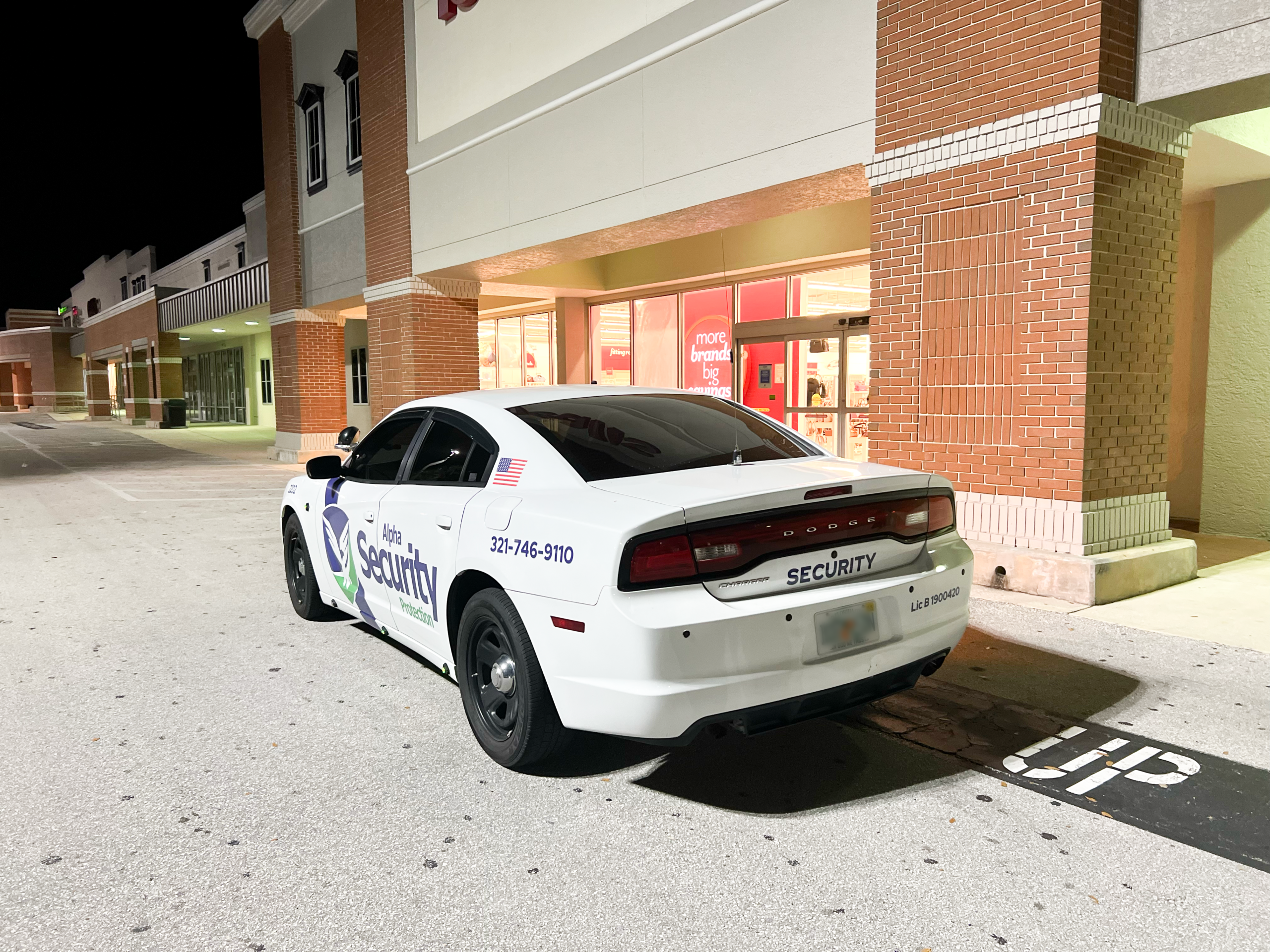 retail security guards Orlando shopping center protection